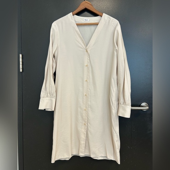 Filippa K “Isobel” NWOT size 34 (4 US) dress shirt in ivory/cream oversized - Picture 2 of 16